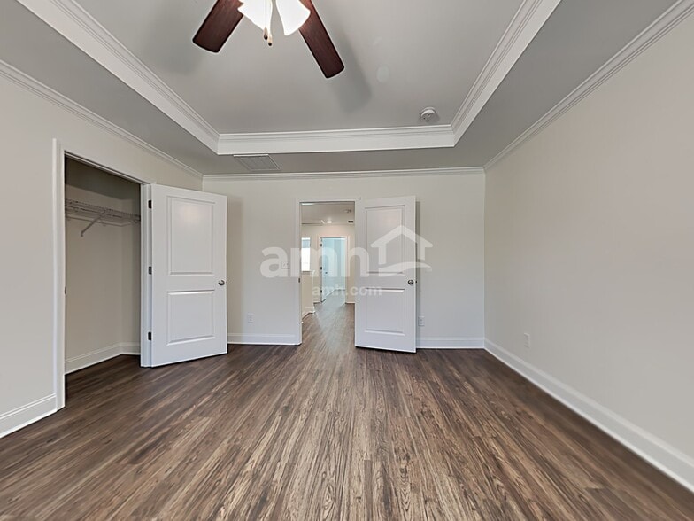 Building Photo - 346 Azore Way