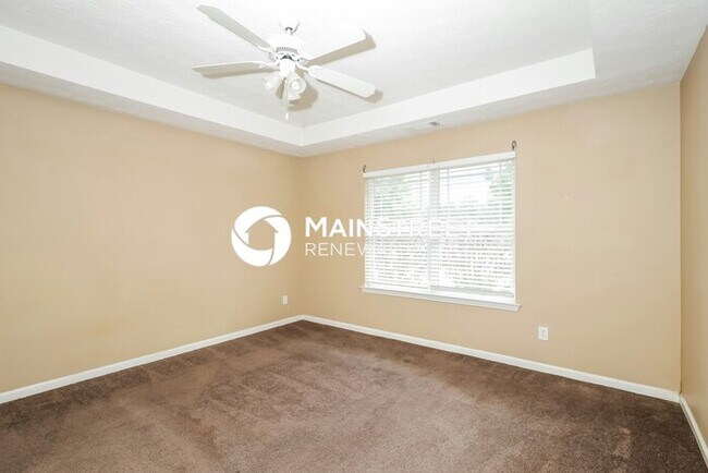 Building Photo - 4 Bedroom Pet-Friendly Home in Covington, GA with Main Street Renewal