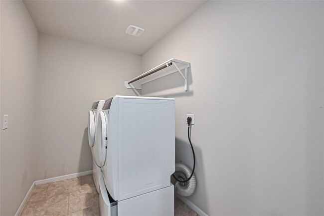 Building Photo - 3018 Darlington Ct
