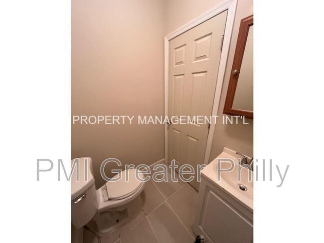 Building Photo - 1511 Arrott St