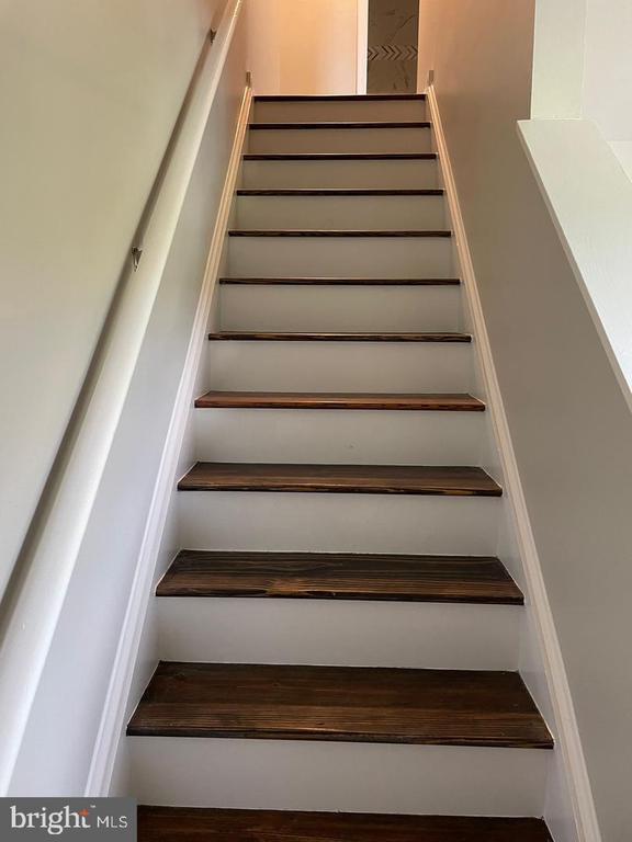 Building Photo - 108 Hunter Run Rd