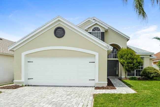 Building Photo - 12612 Belrose Ave