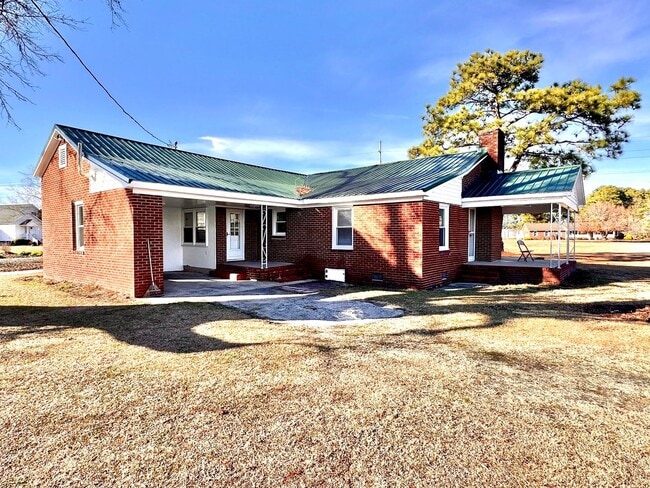 Building Photo - 2278 Old Creek Rd