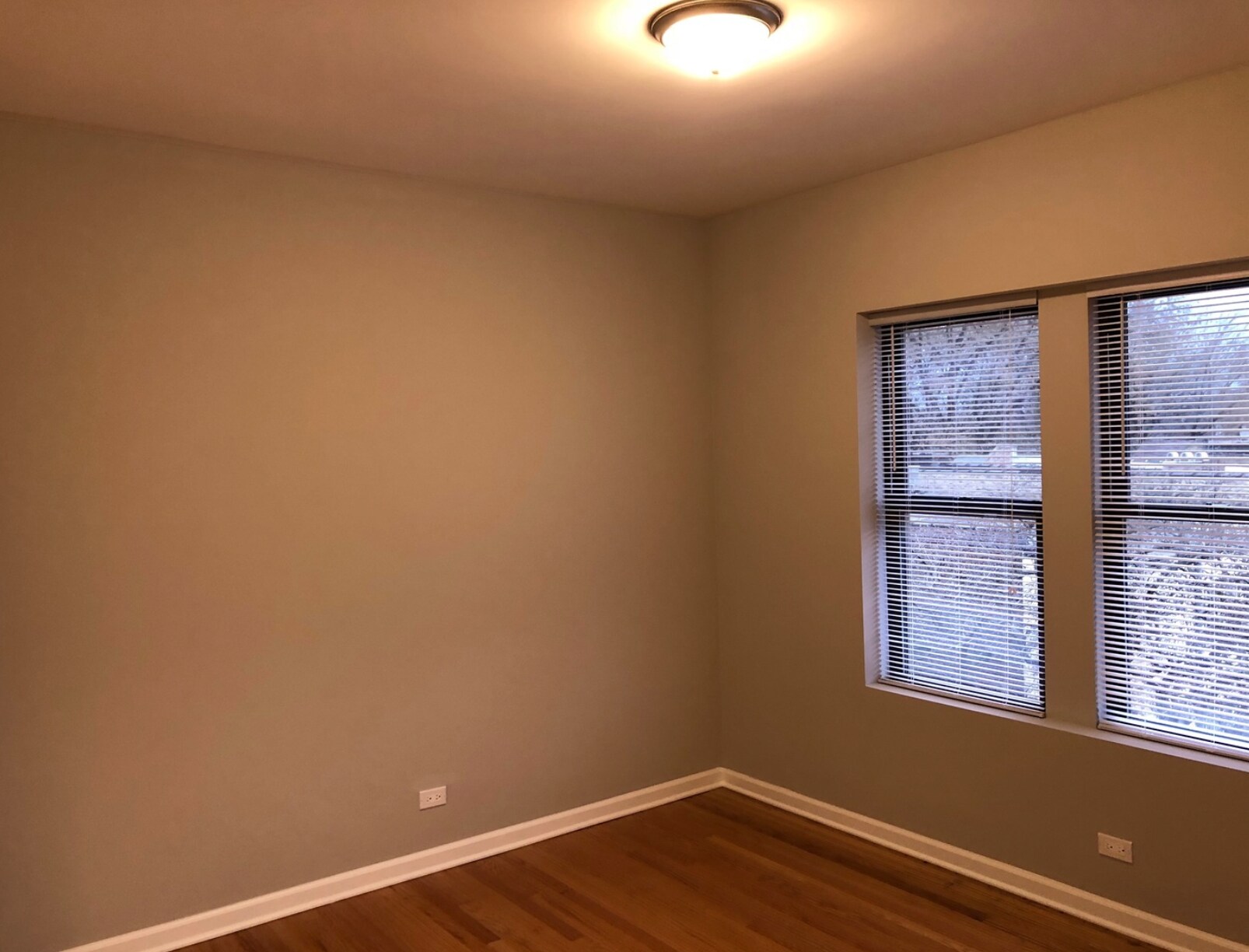 Bedroom 1 - 3217 W Cullom Ave