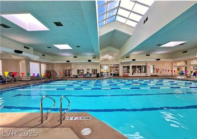 Building Photo - This is the one! Lovely Sun City Summerlin...