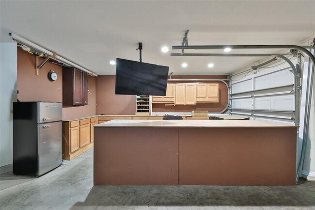 Building Photo - 7318 Guilford Pine Ln