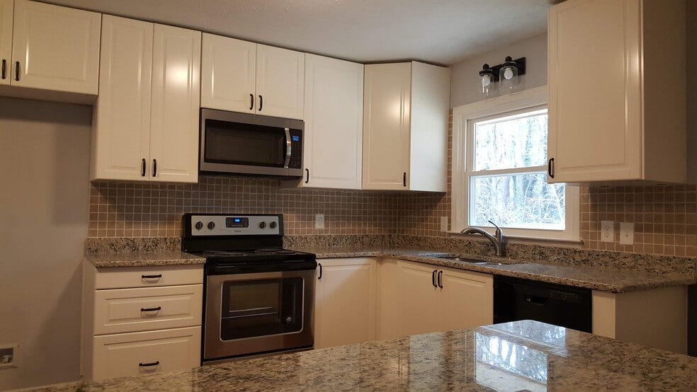 Building Photo - 1871 Cameo Ct