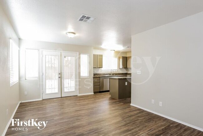 Building Photo - 6721 Rancho Santa Fe Dr