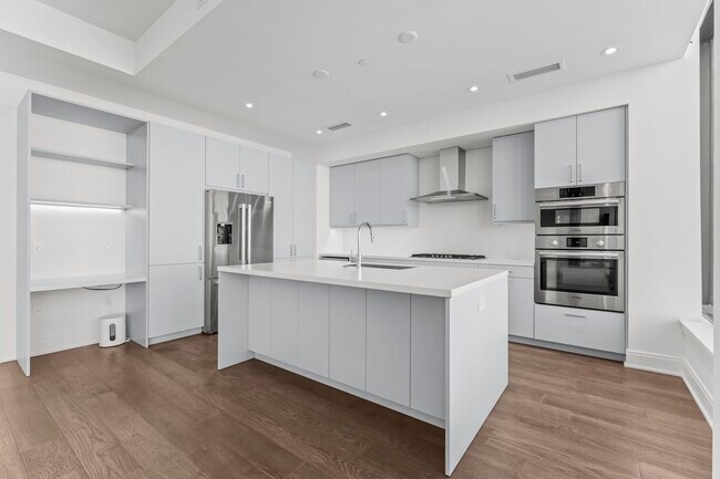 Building Photo - 2323 W Main St