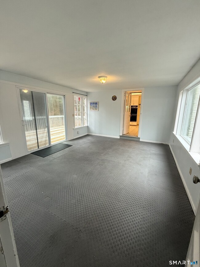 Building Photo - 44 Pine Hill Rd