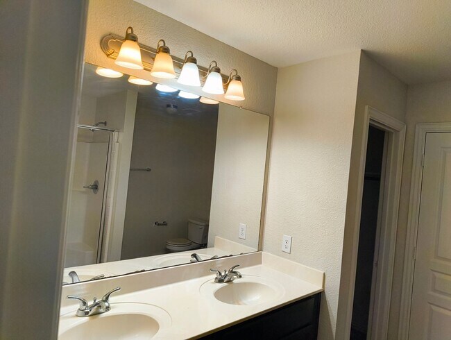 Building Photo - 1540 Chama Dr