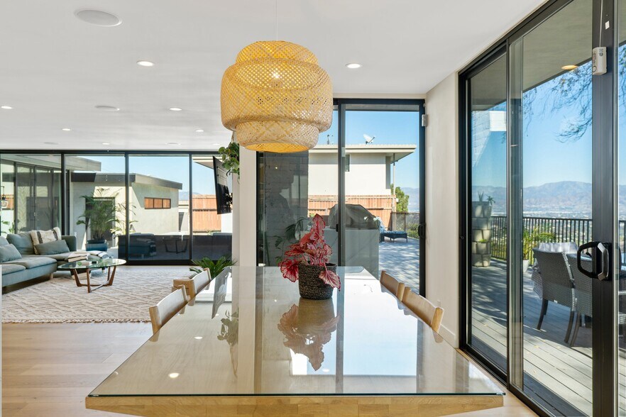 Building Photo - 3632 Beverly Ridge Dr
