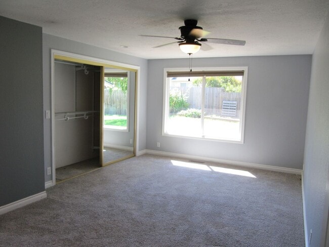 Building Photo - Gardener's Dream on Huge Lot with Landscap...