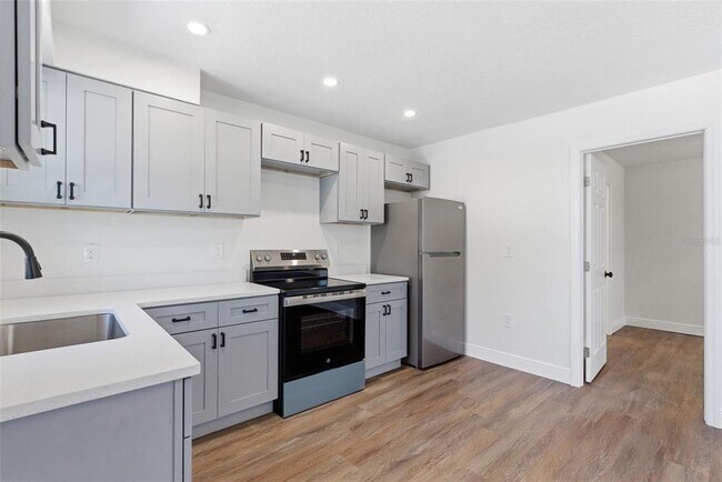 Building Photo - 113 145th Ave