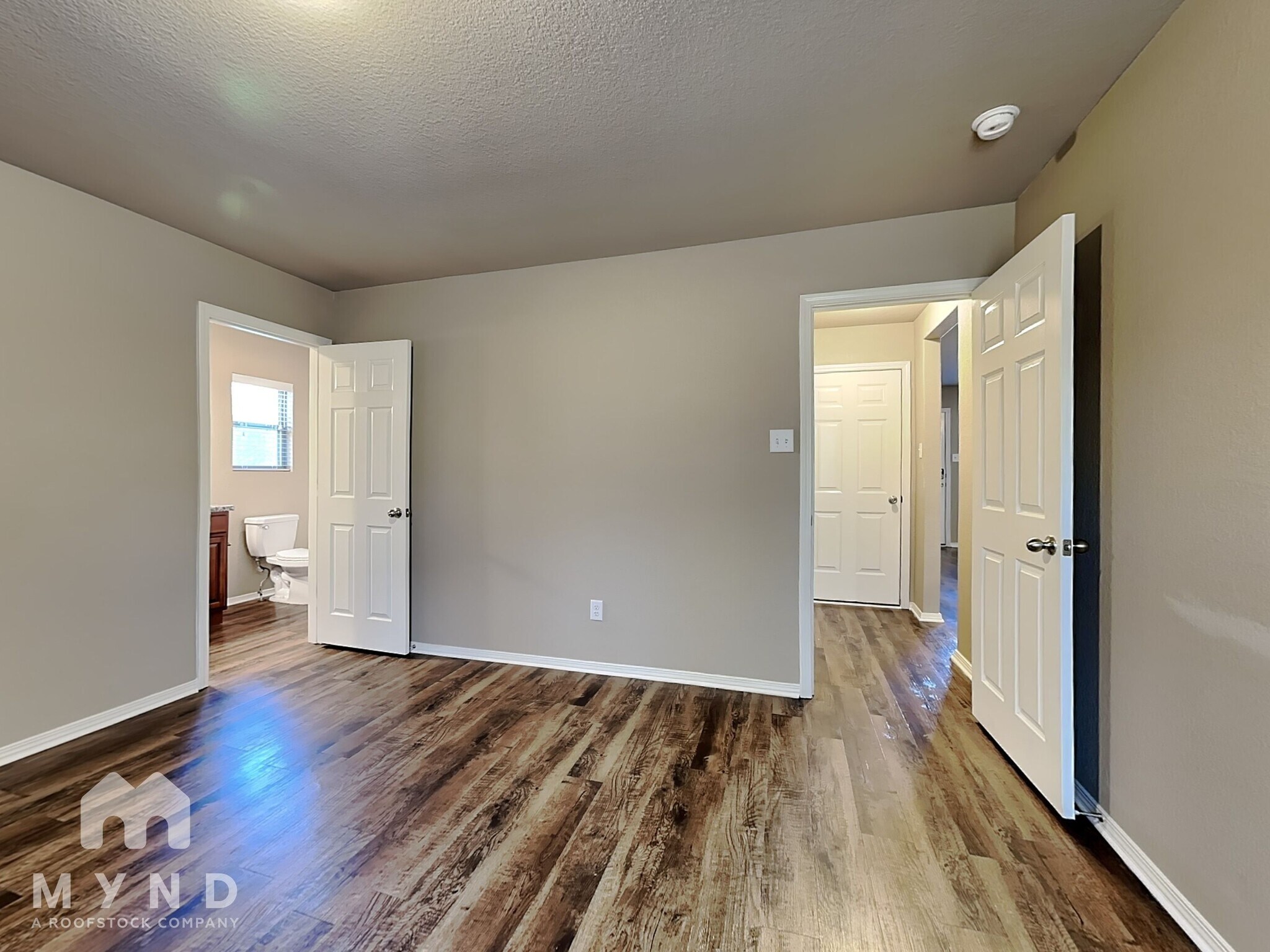 Building Photo - 407 Westwood Dr