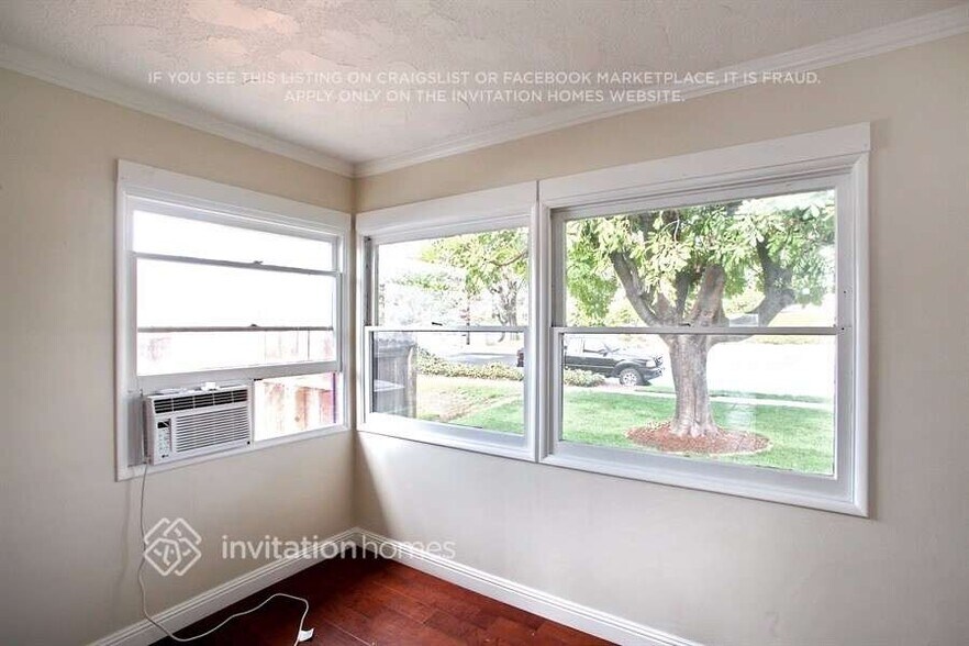 Building Photo - 720 Highlander Ave