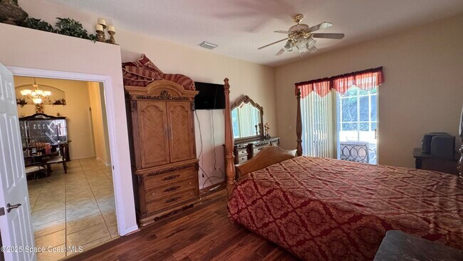 Building Photo - 7870 Olive Grove Ave