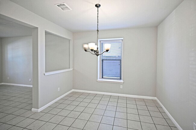 Building Photo - 2510 Diamondback Trail