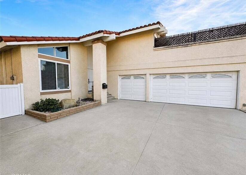 Building Photo - 14222 Enfield Cir
