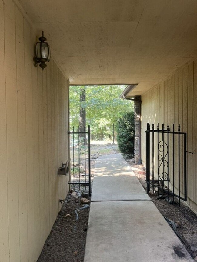 Building Photo - 1 Curry Ln