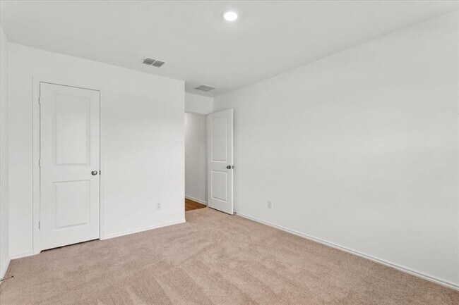 Building Photo - 487 Alamito Ave