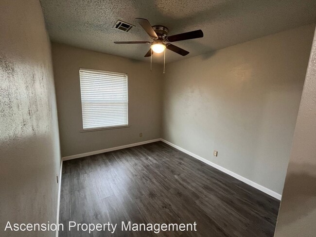 Building Photo - 3 br, 1.5 bath House - 1910 E 61st Pl N