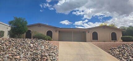 Building Photo - 17124 E Salida Dr