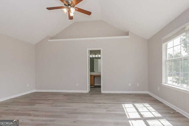 Building Photo - 62 Lake Crossing Ct