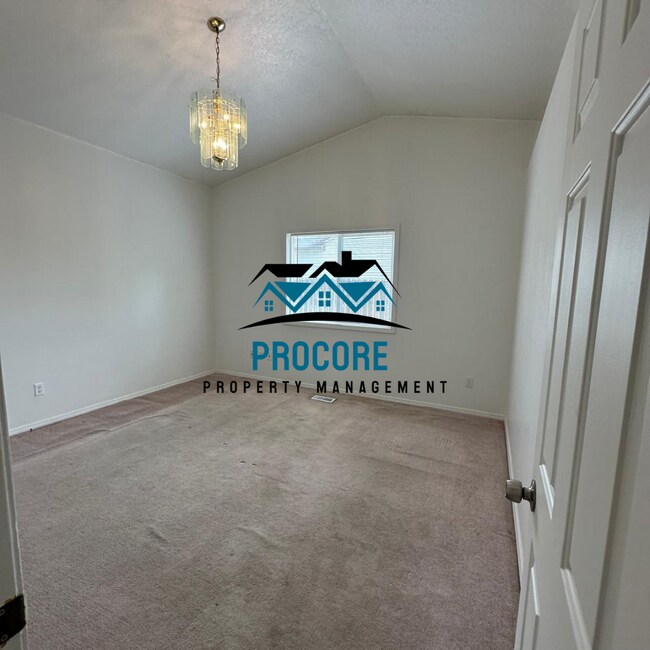 Building Photo - 2313 W Grouse Ave