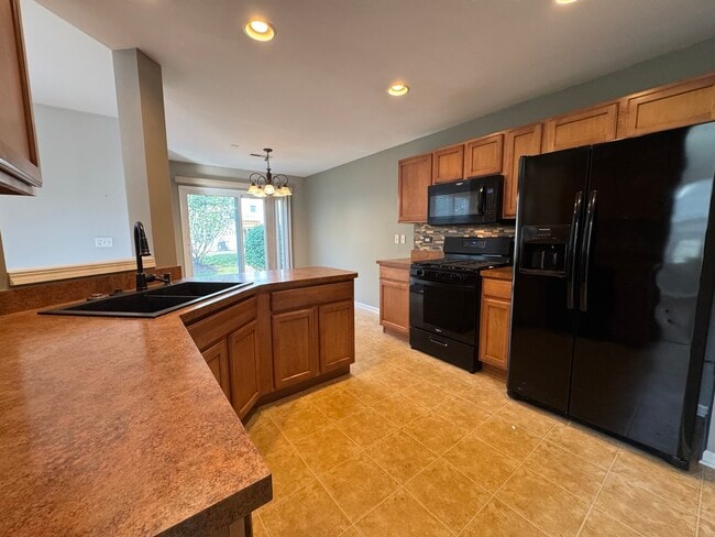 Building Photo - 1399 Crimson Ln