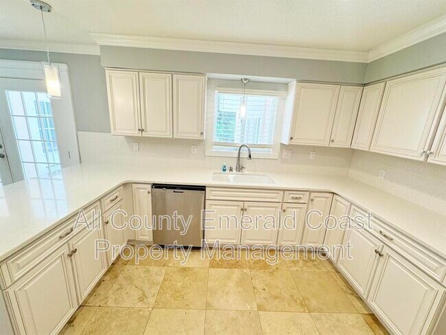 Building Photo - 847 Kell Aire Dr