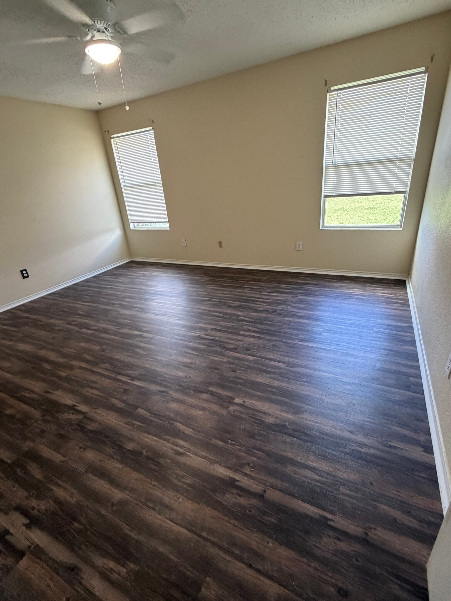 Building Photo - 8103 Zephyr Ct