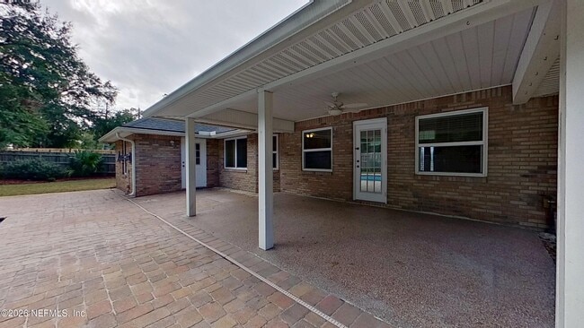 Building Photo - 998 Rock Bay Dr