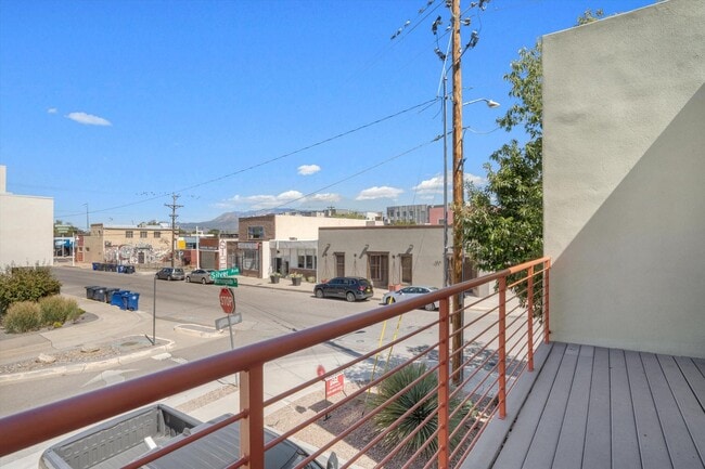 Building Photo - 3936 Silver Ave SE