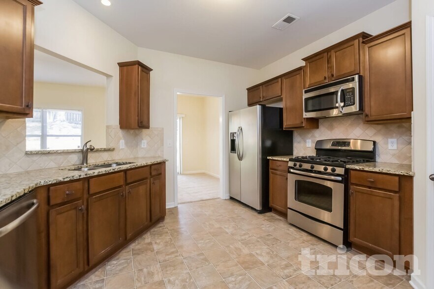 Building Photo - 227 Bethany Manor Ct