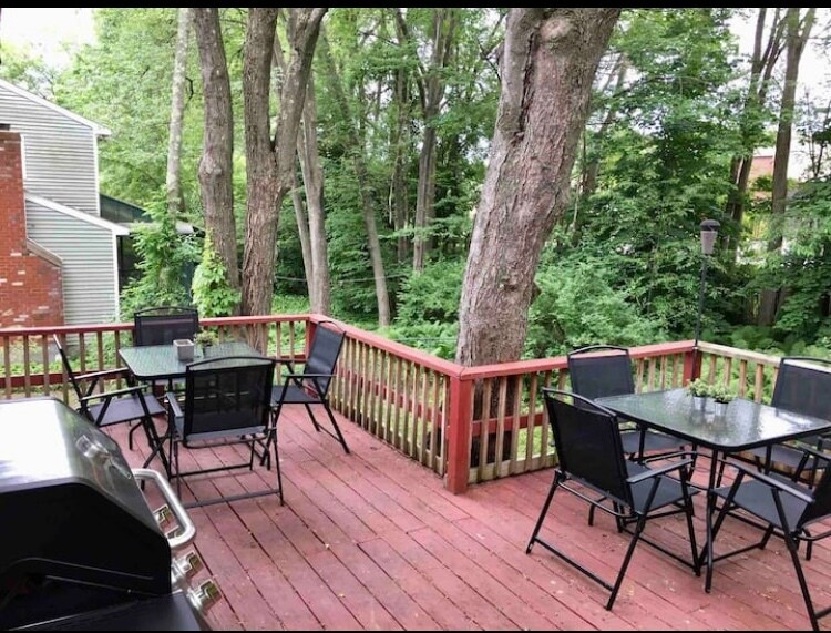 Building Photo - 23 Concord Dr