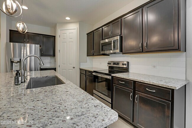 Building Photo - 3074 Paddle Creek Dr