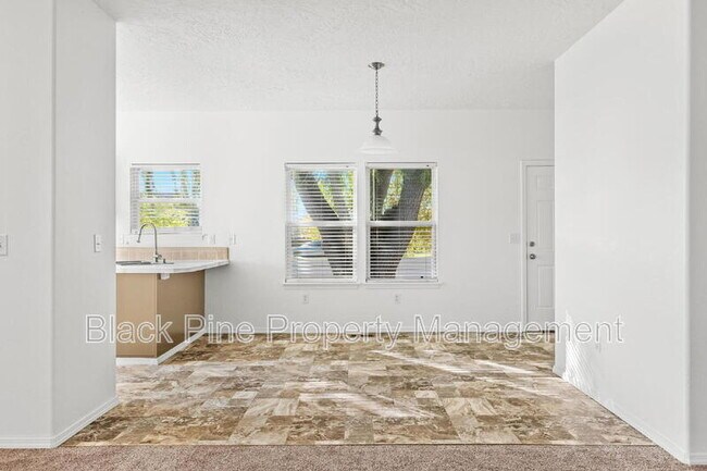 Building Photo - 8958 W Stirrup St