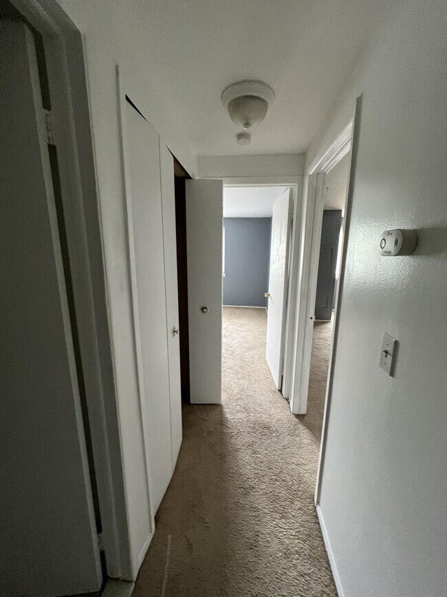 Building Photo - 24891 Mayfair St