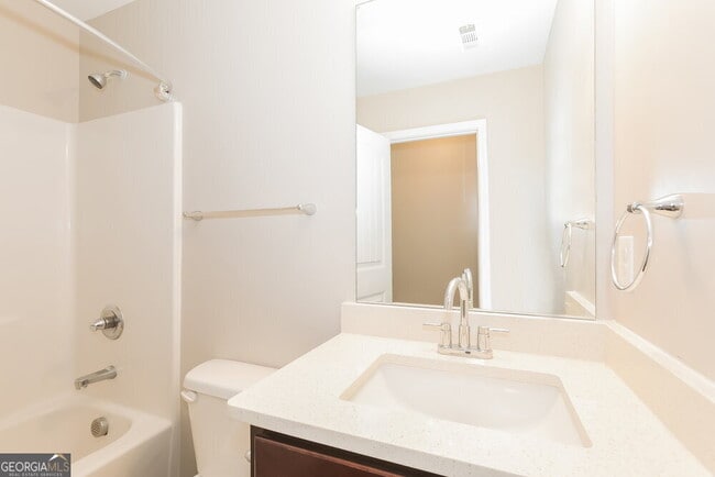 Building Photo - 155 Rockingham Dr