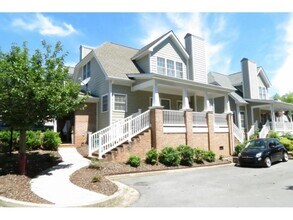 Building Photo - Beautiful Condo located in North Johnson City!