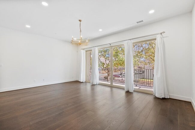 Building Photo - 15875 Spectrum Dr