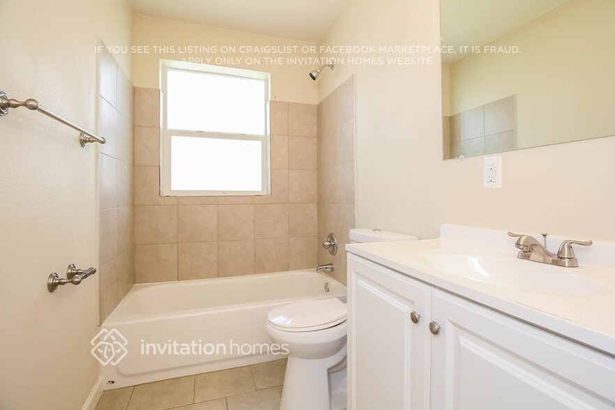 Building Photo - 5342 Xanadu St