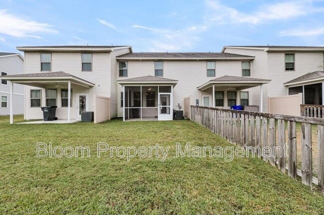 Building Photo - 7770 Park Gate Dr