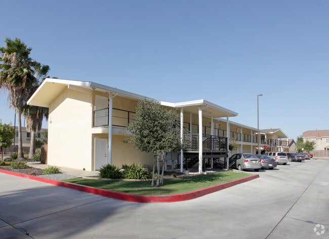 Building Photo - The Palms Apartments