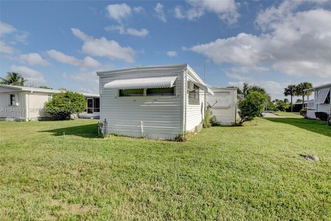 Building Photo - 1531 SW 64th Way