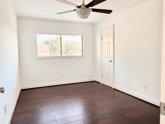 Building Photo - 3815 Redwood Falls Dr