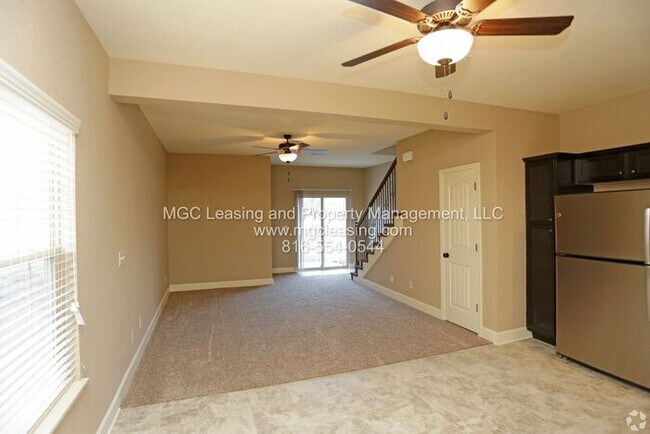 Building Photo - Eagle Creek Townhomes - Exterior Townhome - Your New Home Comes with Big Monthly Savings