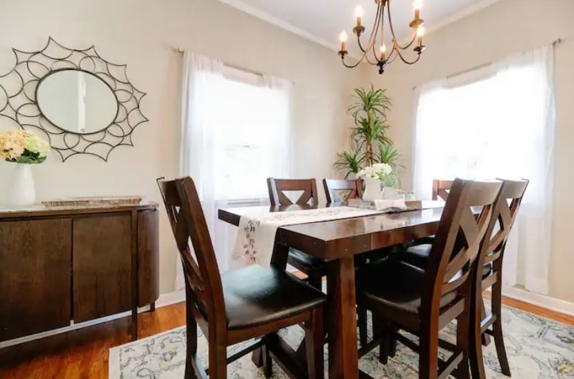 Building Photo - 311 E Strong St