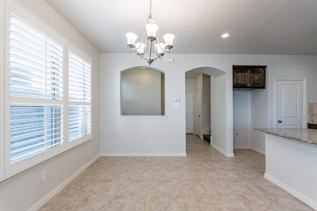 Building Photo - 3927 Cascade Sky Dr